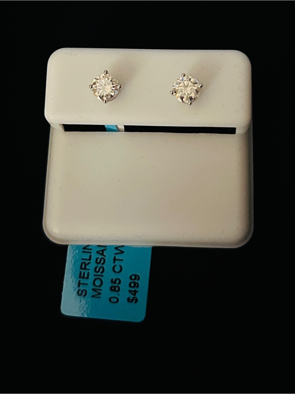 Sterling Silver Moissanite Solitaire Stud Earrings in White 0.85 CTW VVSD color